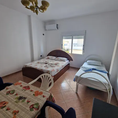 Apartment Hazbi Tare